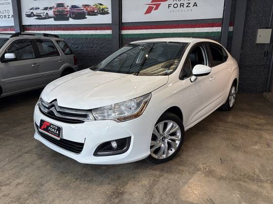 CITROËN C4 LOUNGE 2.0 MPFI TENDANCE 16V FLEX 4P AUTOMÁTICO CITROËN C4 LOUNGE 2.0 MPFI TENDANCE 16V FLEX 4P AUTOMÁTICO